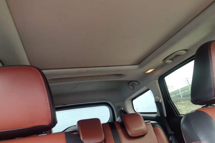 Used HYOSOW S3 2016 S3L 1.5L Manual Prestige Edition Headliner