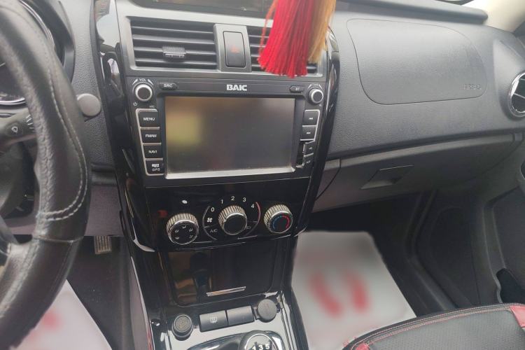 Used HYOSOW S3 2016 1.5L Manual Comfort Version China IV Emission Standard Interior 5