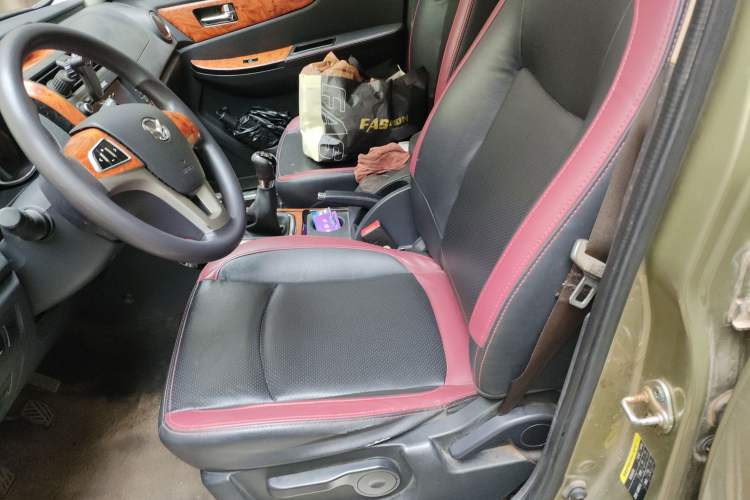 Used HYOSOW S3 2016 1.5L Manual Comfort Version China IV Emission Standard Left Front Seat