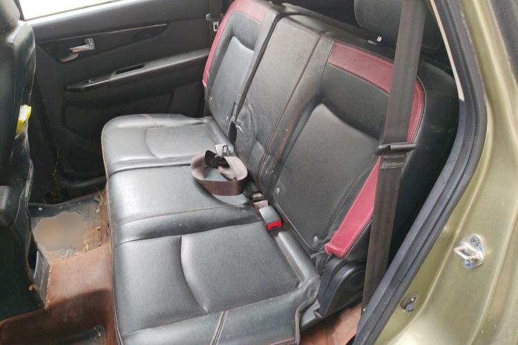 Used HYOSOW S3 2016 1.5L Manual Comfort Version China IV Emission Standard Left Rear Seat