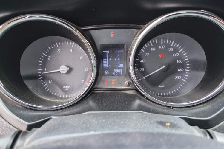 Used HYOSOW S3 2016 1.5L Manual Luxury Edition China IV Emission Standard Odometer Close Up