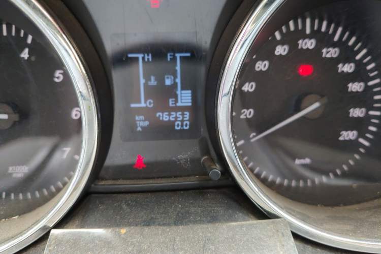 Used HYOSOW S3 2016 1.5L Manual Comfort Version China IV Emission Standard Odometer Close Up