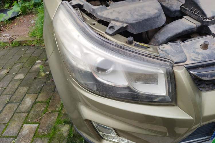 Used HYOSOW S3 2016 1.5L Manual Comfort Version China IV Emission Standard Right Front Headlight