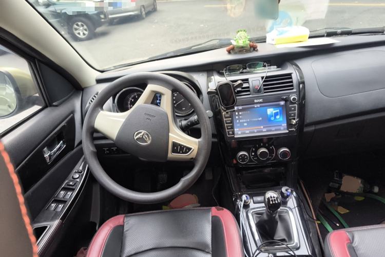 Used HYOSOW S3 2016 1.5L Manual Comfort Version China V Steering Wheel
