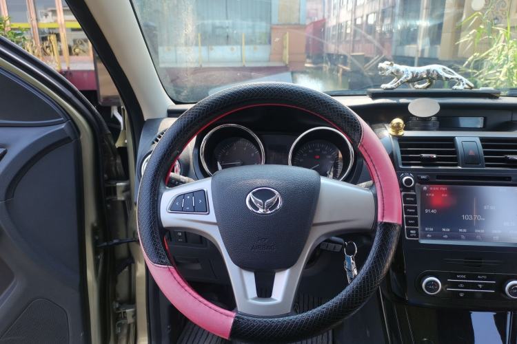 Used HYOSOW S3 2016 1.5L Manual Luxury Model China V Standard Steering Wheel