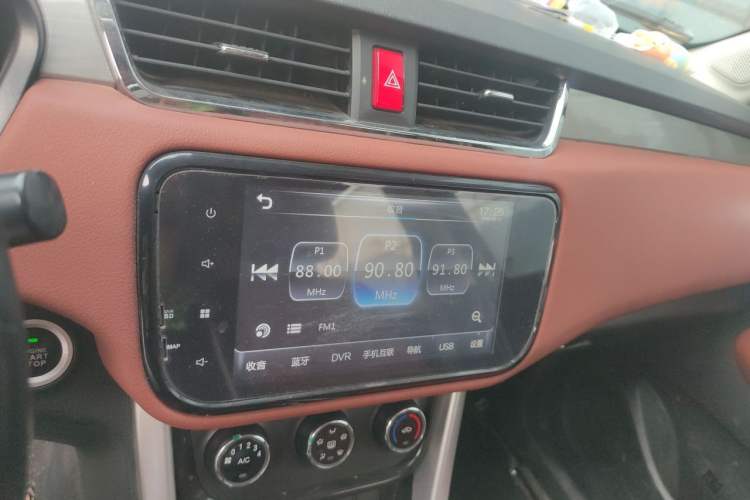 Used HYOSOW S3 2016 S3L 1.5L Manual Premium Edition Audio And AC Panel