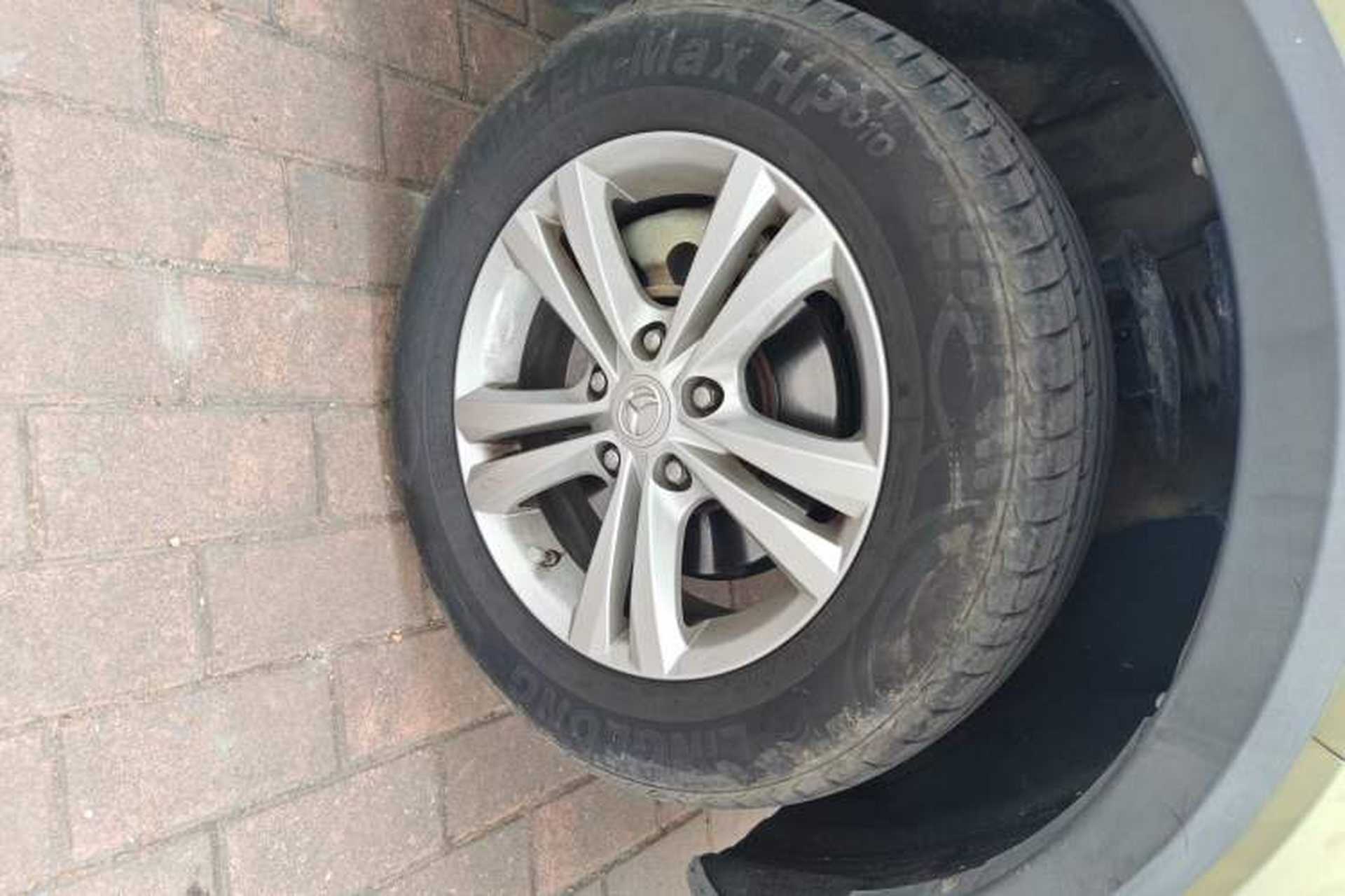 Used HYOSOW S3 2016 S3L 1.5L Manual Prestige Edition Right Front Wheel Hub