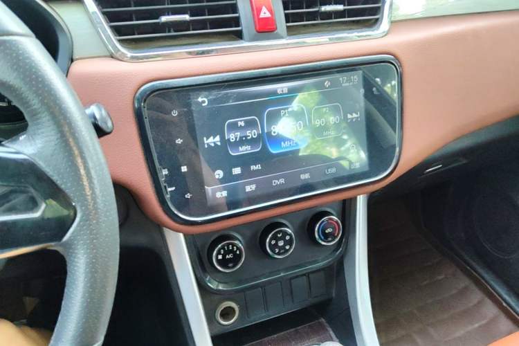 Used HYOSOW S3 2016 S3L 1.5L Manual Premium Edition Audio And AC Panel