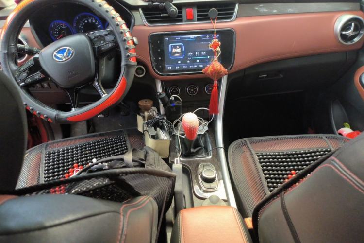 Used HYOSOW S3 2016 S3L 1.5L Manual Prestige Edition Center Console