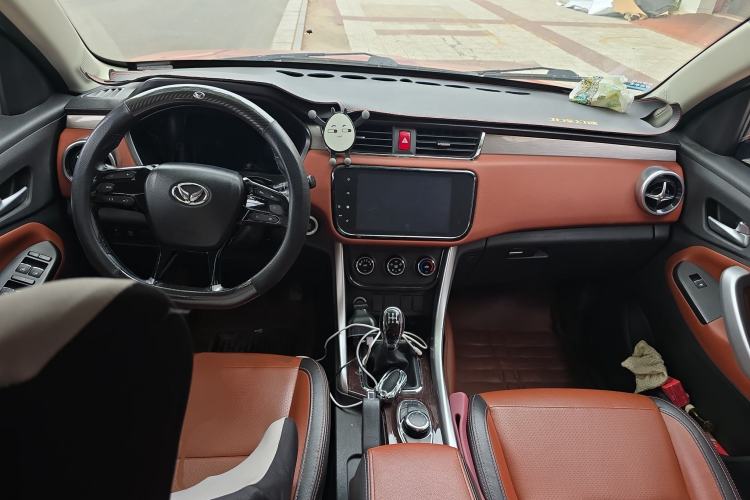Used HYOSOW S3 2016 S3L 1.5L Manual Prestige Edition Center Console