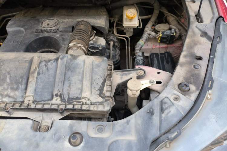 Used HYOSOW S3 2016 S3L 1.5L Manual Prestige Edition Engine Bay Left