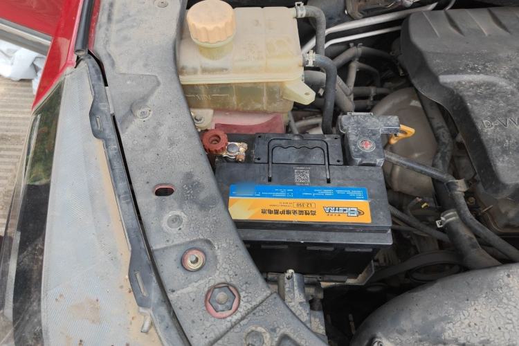 Used HYOSOW S3 2016 S3L 1.5L Manual Prestige Edition Engine Bay Right
