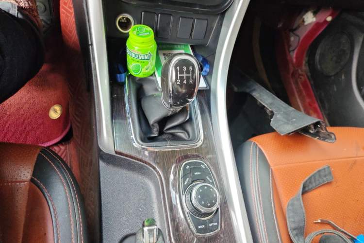 Used HYOSOW S3 2016 S3L 1.5L Manual Premium Edition Gear Lever