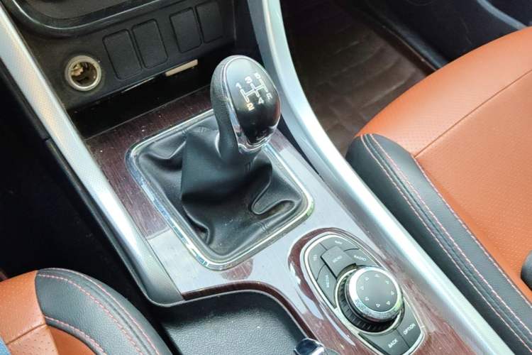 Used HYOSOW S3 2016 S3L 1.5L Manual Premium Edition Gear Lever