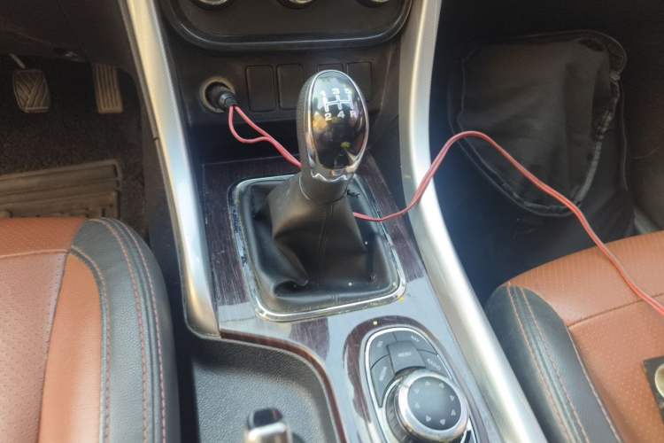 Used HYOSOW S3 2016 S3L 1.5L Manual Premium Edition Gear Lever
