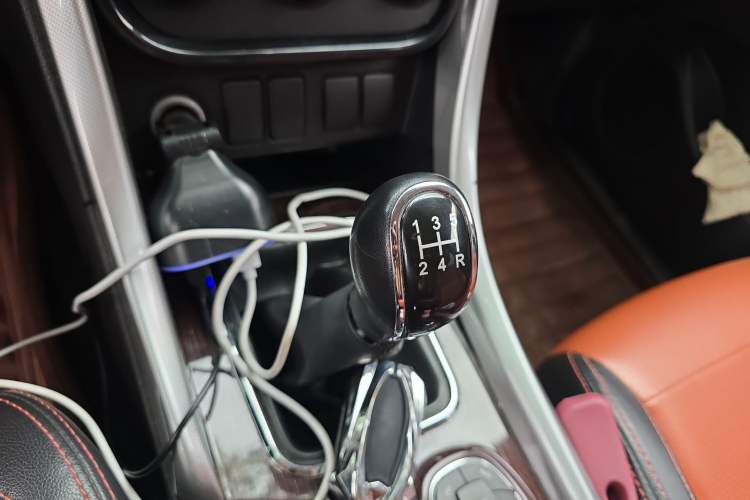Used HYOSOW S3 2016 S3L 1.5L Manual Prestige Edition Gear Lever