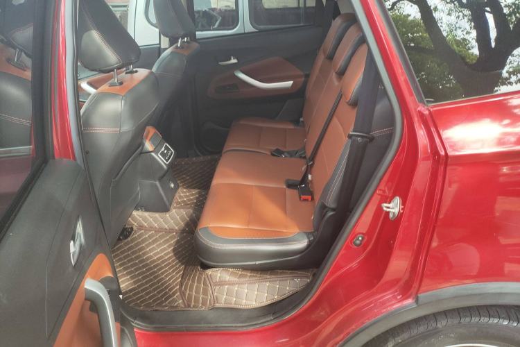 Used HYOSOW S3 2016 S3L 1.5L Manual Prestige Edition Interior 1