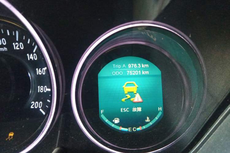 Used HYOSOW S3 2016 S3L 1.5L Manual Prestige Edition Odometer Close Up