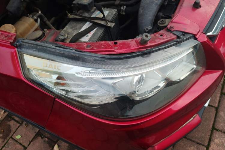 Used HYOSOW S3 2016 1.5L Manual Comfort Version China IV Emission Standard Right Front Headlight