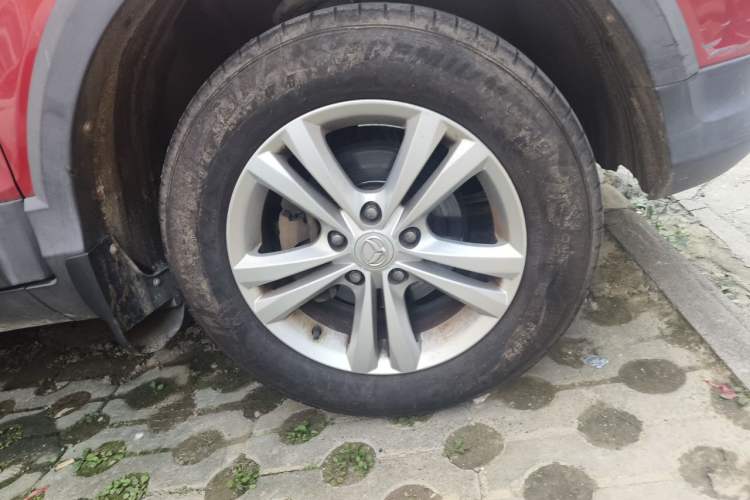 Used HYOSOW S3 2016 S3L 1.5L Manual Premium Edition Right Front Wheel Hub