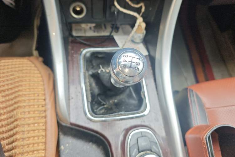 Used HYOSOW S3 2016 S3L 1.5L Manual Prestige Edition Gear Lever