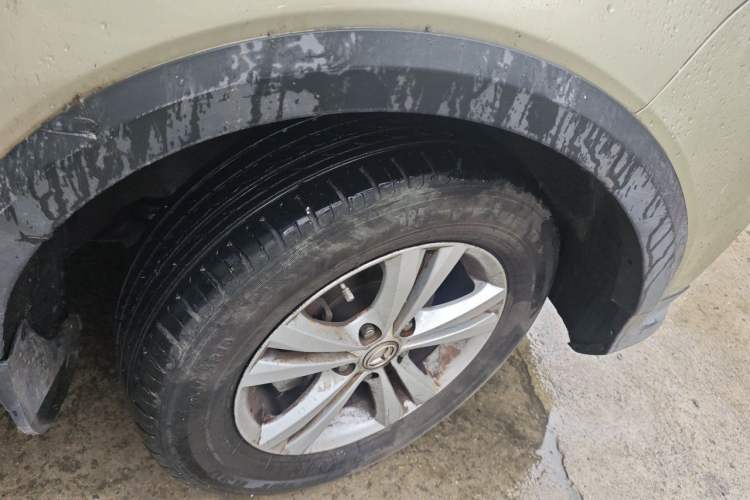 Used HYOSOW S3 2016 S3L 1.5L Manual Prestige Edition Right Front Wheel Hub