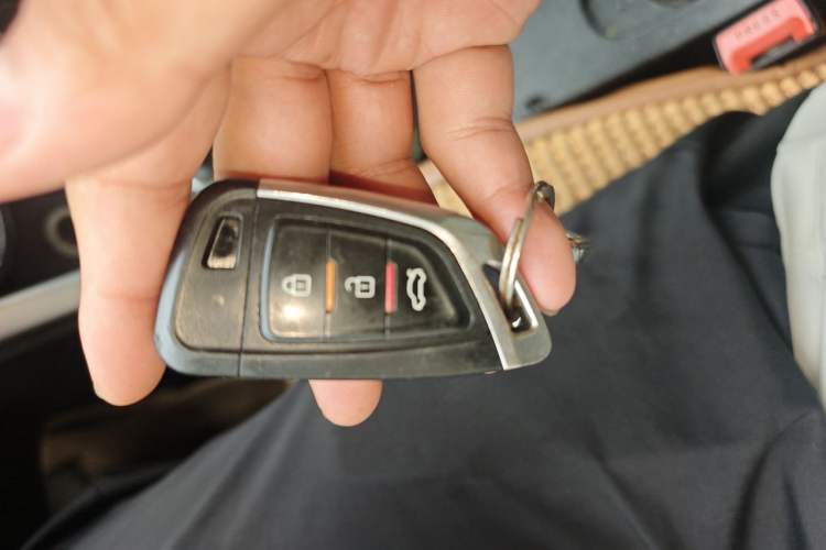 Used HYOSOW S3 2016 S3L 1.5L Manual Prestige Edition Vehicle Key