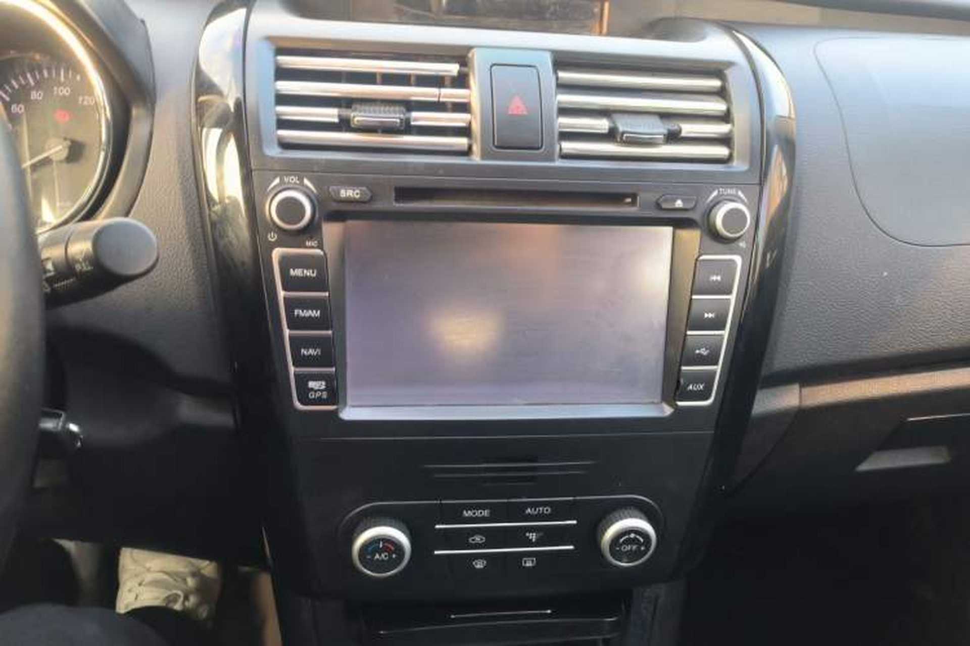 Used HYOSOW S3 2016 1.5L Manual Luxury Edition China IV Emission Standard Audio And AC Panel