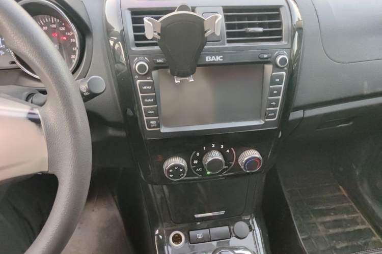 Used HYOSOW S3 2016 1.5L Manual Comfort Version China IV Emission Standard Audio And AC Panel