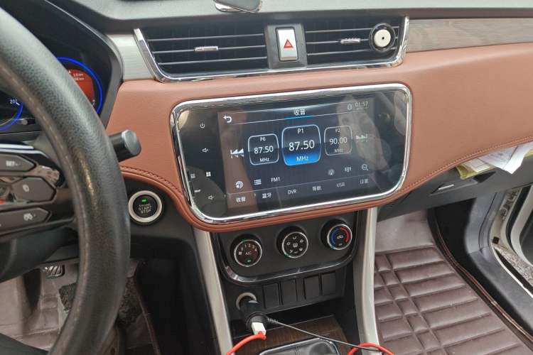 Used HYOSOW S3 2016 S3L 1.5L Manual Prestige Edition Audio And AC Panel