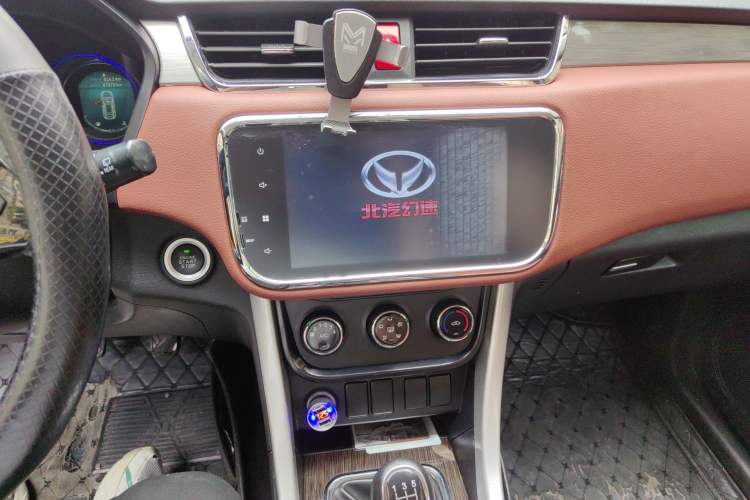 Used HYOSOW S3 2016 S3L 1.5L Manual Premium Edition Audio And AC Panel