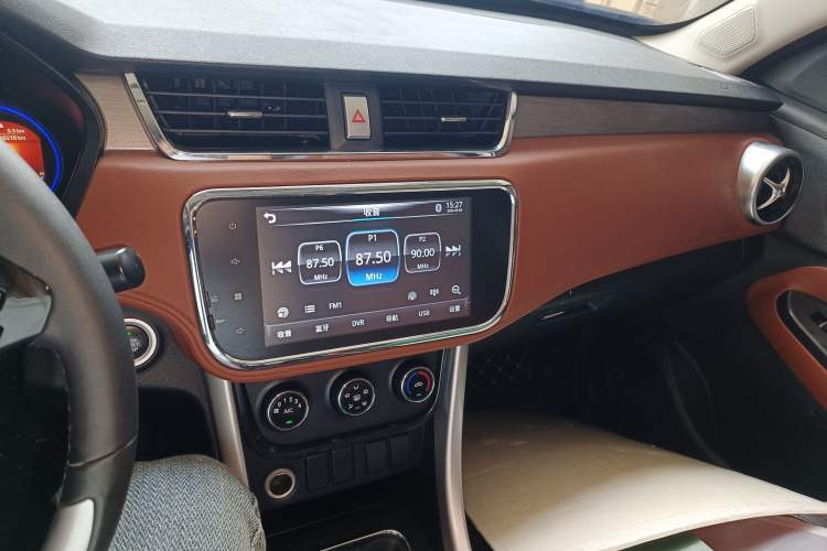 Used HYOSOW S3 2016 S3L 1.5L Manual Prestige Edition Audio And AC Panel