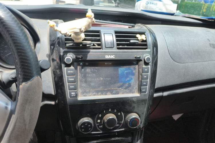 Used HYOSOW S3 2016 1.5L Manual Comfort Version China IV Emission Standard Audio And AC Panel