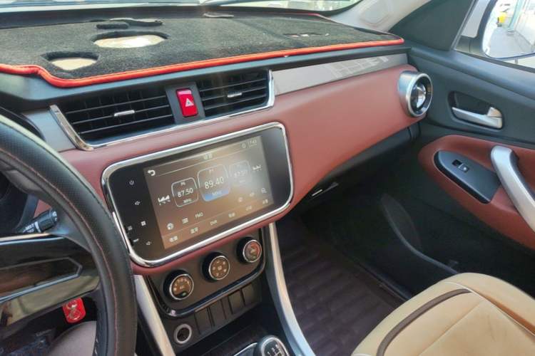 Used HYOSOW S3 2016 S3L 1.5L Manual Premium Edition Audio And AC Panel