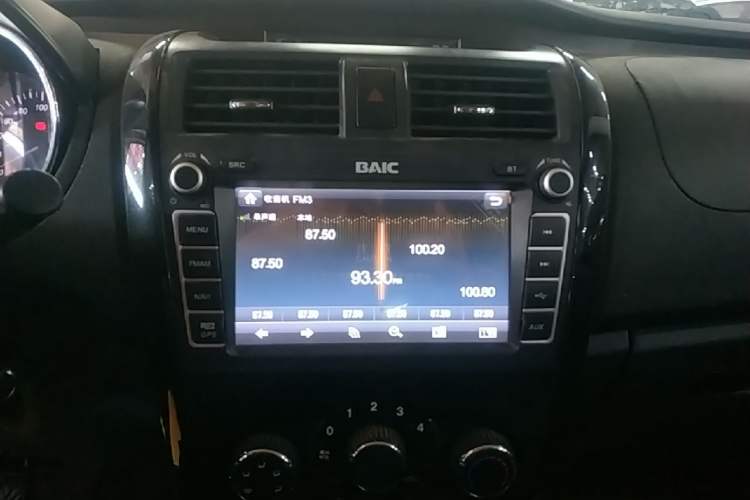 Used HYOSOW S3 2016 1.5L Manual Comfort Version China IV Emission Standard Audio And AC Panel