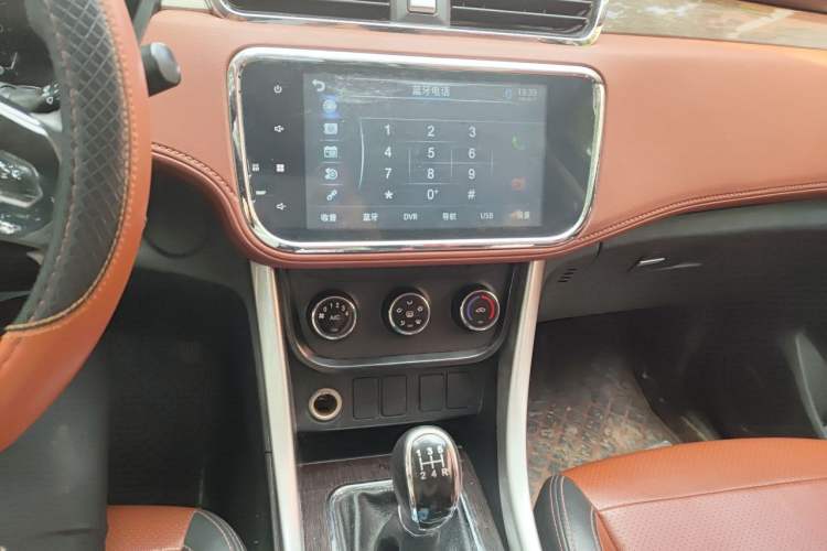 Used HYOSOW S3 2016 S3L 1.5L Manual Premium Edition Audio And AC Panel