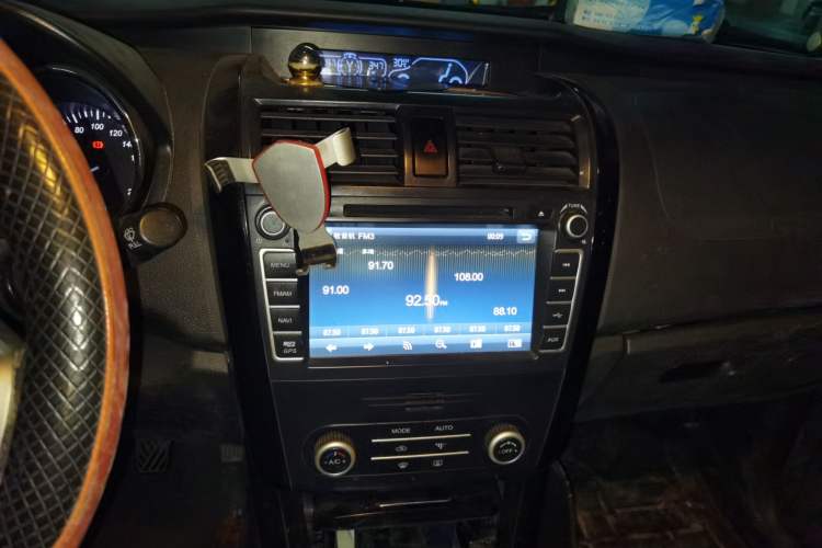 Used HYOSOW S3 2016 1.5L Manual Luxury Edition China IV Emission Standard Audio And AC Panel