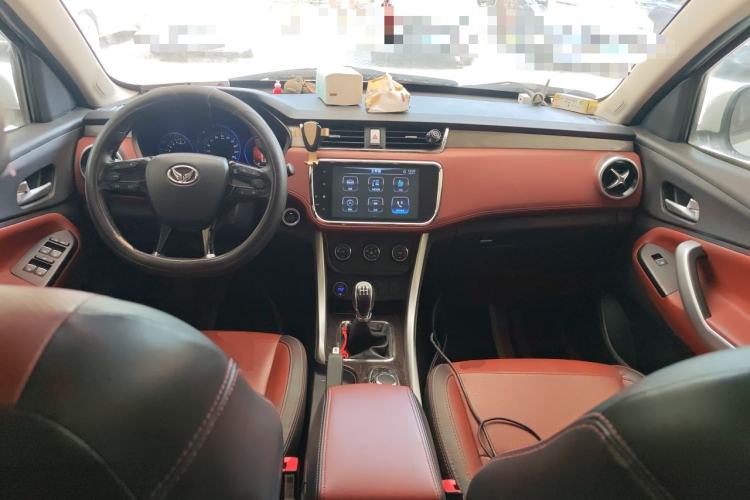 Used HYOSOW S3 2016 S3L 1.5L Manual Prestige Edition Center Console