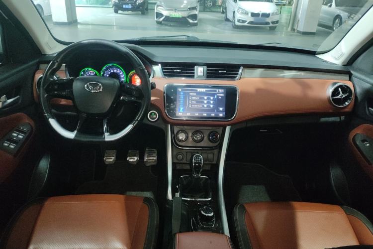 Used HYOSOW S3 2016 S3L 1.5L Manual Prestige Edition Center Console