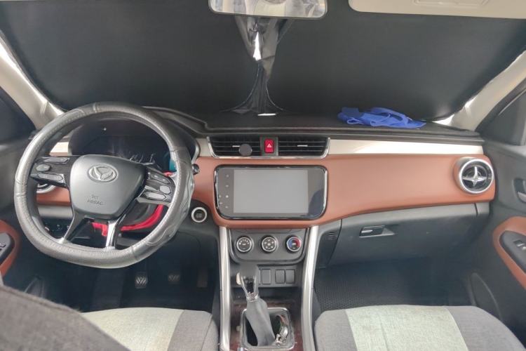 Used HYOSOW S3 2016 S3L 1.5L Manual Prestige Edition Center Console