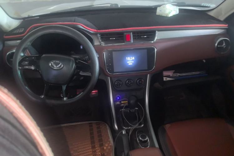Used HYOSOW S3 2016 S3L 1.5L Manual Premium Edition Center Console