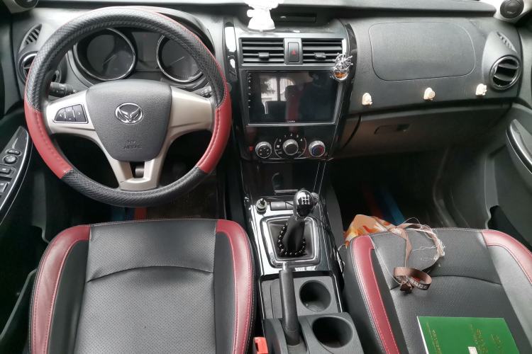 Used HYOSOW S3 2016 1.5L Manual Comfort Version China V Center Console