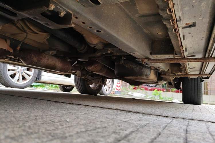 Used HYOSOW S3 2016 S3L 1.5L Manual Prestige Edition Chassis Front Left