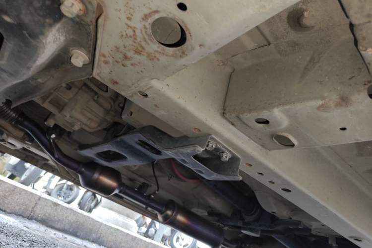Used HYOSOW S3 2016 S3L 1.5L Manual Prestige Edition Chassis Front Left