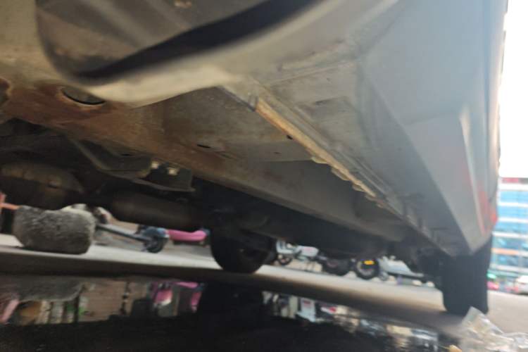 Used HYOSOW S3 2016 S3L 1.5L Manual Prestige Edition Chassis Front Left