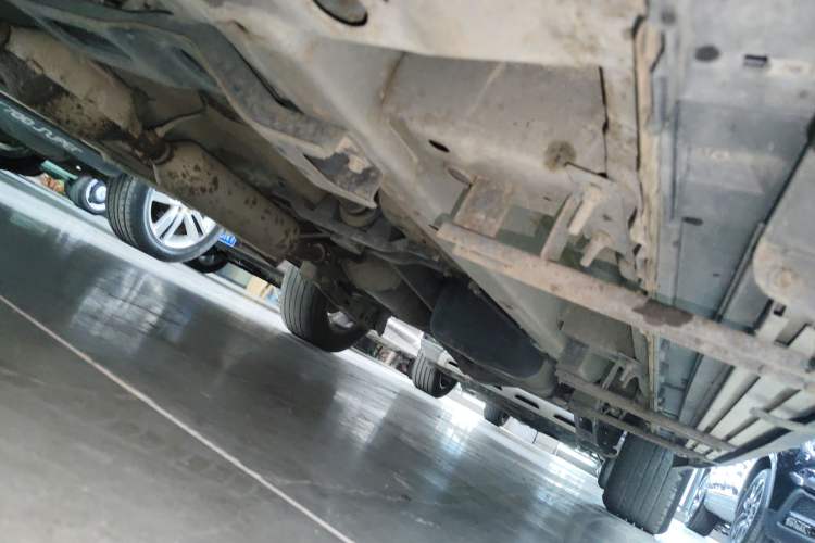 Used HYOSOW S3 2016 S3L 1.5L Manual Prestige Edition Chassis Front Left