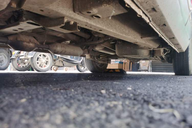 Used HYOSOW S3 2016 1.5L Manual Luxury Edition China IV Emission Standard Chassis Front Left