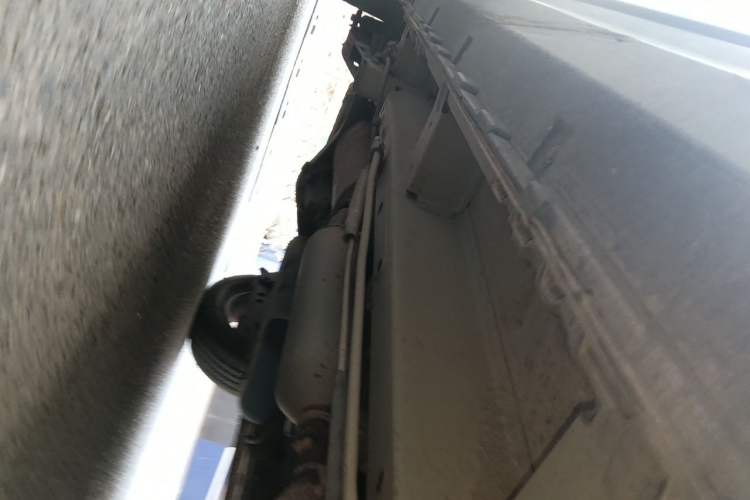 Used HYOSOW S3 2016 S3L 1.5L Manual Prestige Edition Chassis Front Right
