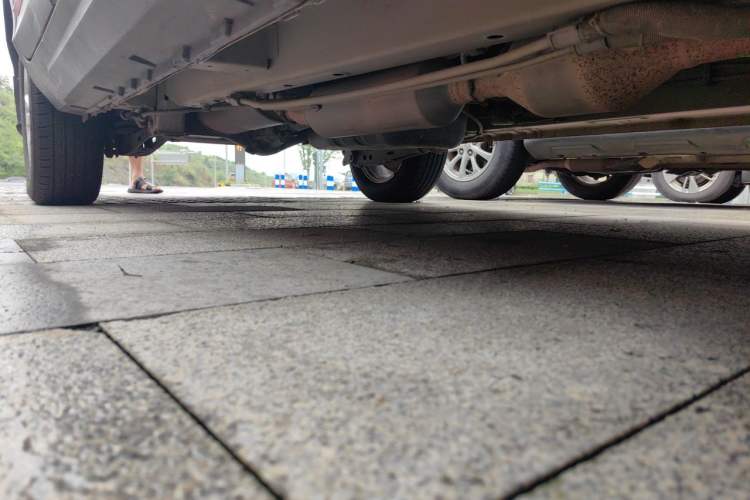 Used HYOSOW S3 2016 S3L 1.5L Manual Prestige Edition Chassis Front Right
