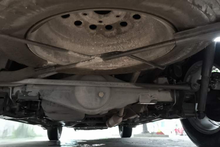 Used HYOSOW S3 2016 1.5L Manual Luxury Edition China IV Emission Standard Chassis Rear